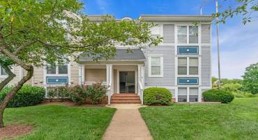 20593 CORNSTALK TER #101, ASHBURN, Virginia 20147, 1 Bedroom Bedrooms, ,1 BathroomBathrooms,Residential,For sale,20593 CORNSTALK TER #101,VALO2103540 MLS # VALO2103540