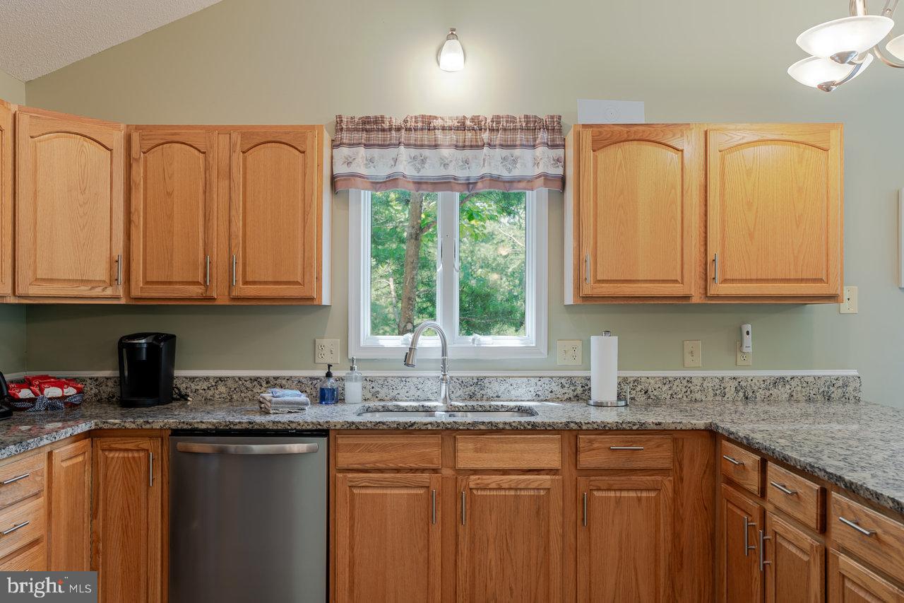 4070 PALMER RD, MCGAHEYSVILLE, Virginia 22840, 6 Bedrooms Bedrooms, ,4 BathroomsBathrooms,Residential,For sale,4070 PALMER RD,VARO2002470 MLS # VARO2002470
