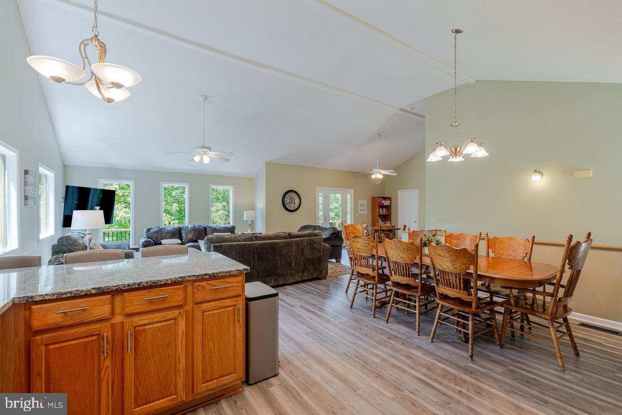 4070 PALMER RD, MCGAHEYSVILLE, Virginia 22840, 6 Bedrooms Bedrooms, ,4 BathroomsBathrooms,Residential,For sale,4070 PALMER RD,VARO2002470 MLS # VARO2002470