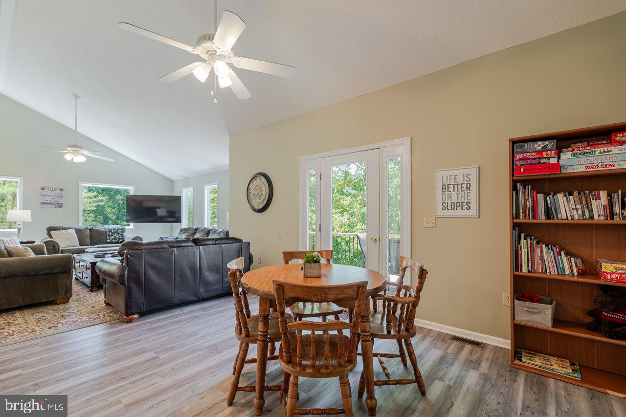 4070 PALMER RD, MCGAHEYSVILLE, Virginia 22840, 6 Bedrooms Bedrooms, ,4 BathroomsBathrooms,Residential,For sale,4070 PALMER RD,VARO2002470 MLS # VARO2002470