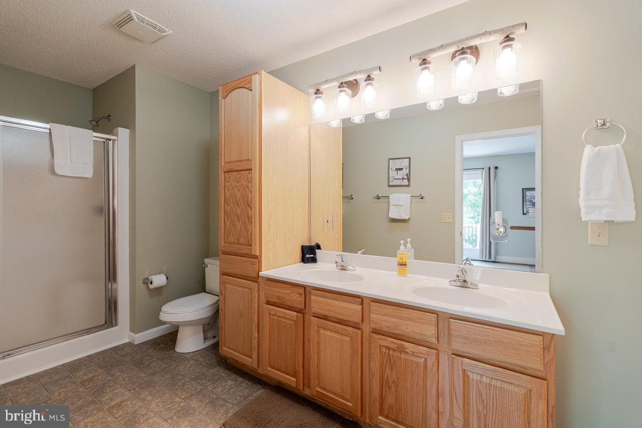 4070 PALMER RD, MCGAHEYSVILLE, Virginia 22840, 6 Bedrooms Bedrooms, ,4 BathroomsBathrooms,Residential,For sale,4070 PALMER RD,VARO2002470 MLS # VARO2002470