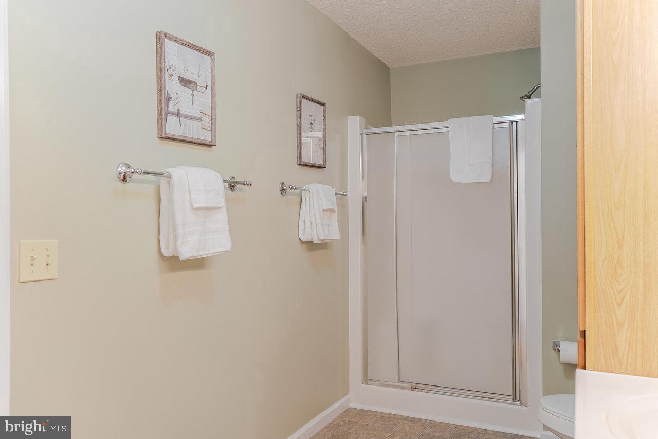 4070 PALMER RD, MCGAHEYSVILLE, Virginia 22840, 6 Bedrooms Bedrooms, ,4 BathroomsBathrooms,Residential,For sale,4070 PALMER RD,VARO2002470 MLS # VARO2002470