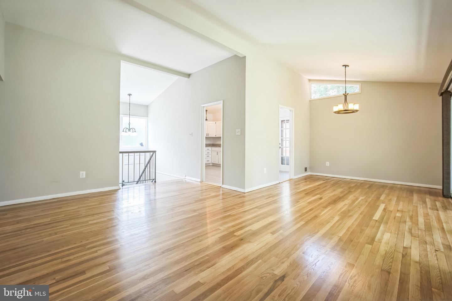7826 GLENISTER DR, SPRINGFIELD, Virginia 22152, 4 Bedrooms Bedrooms, ,3 BathroomsBathrooms,Residential,For sale,7826 GLENISTER DR,VAFX2258620 MLS # VAFX2258620