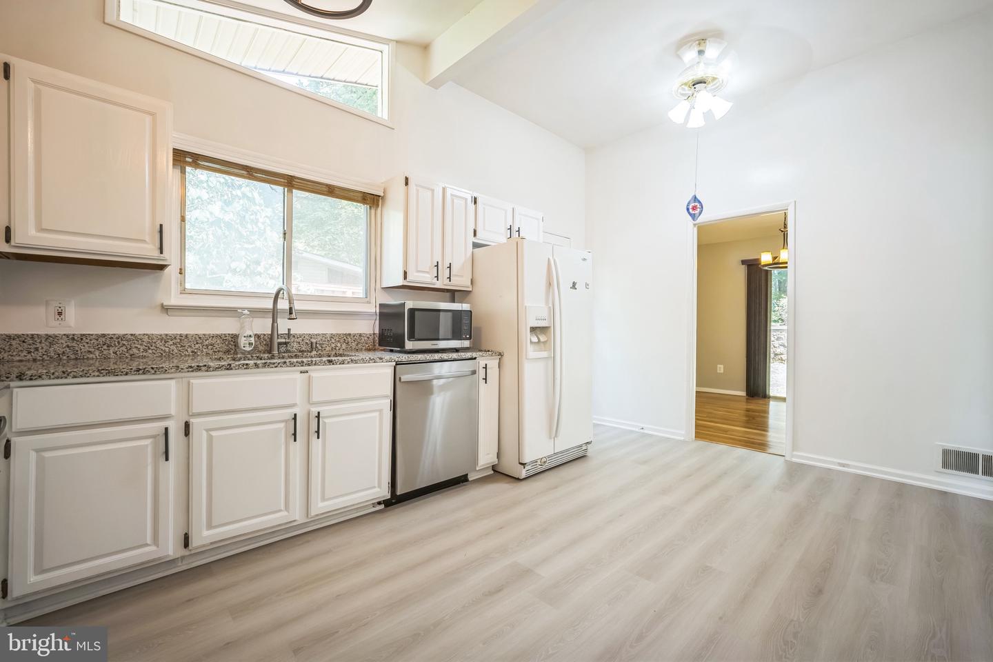 7826 GLENISTER DR, SPRINGFIELD, Virginia 22152, 4 Bedrooms Bedrooms, ,3 BathroomsBathrooms,Residential,For sale,7826 GLENISTER DR,VAFX2258620 MLS # VAFX2258620