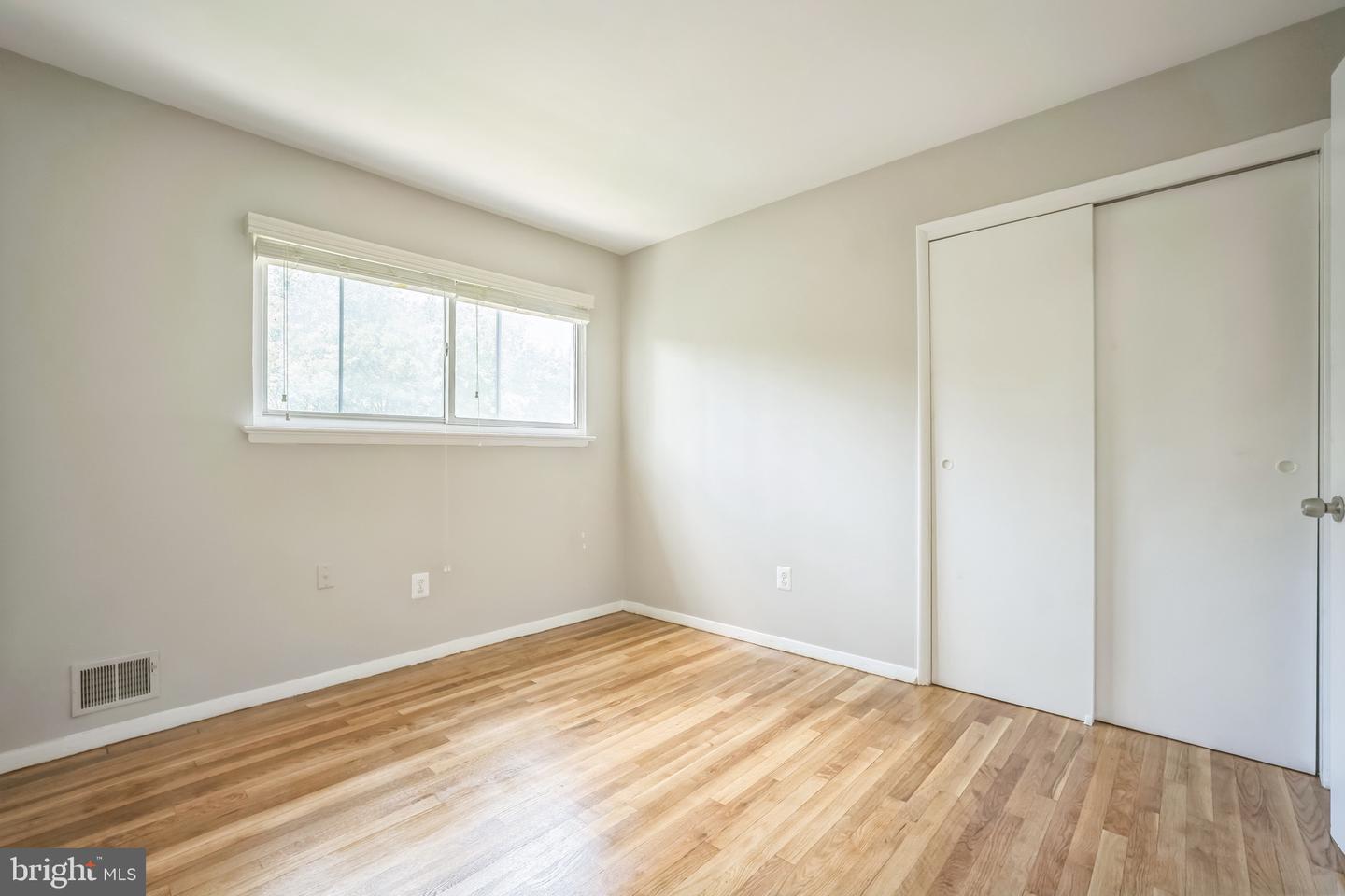 7826 GLENISTER DR, SPRINGFIELD, Virginia 22152, 4 Bedrooms Bedrooms, ,3 BathroomsBathrooms,Residential,For sale,7826 GLENISTER DR,VAFX2258620 MLS # VAFX2258620