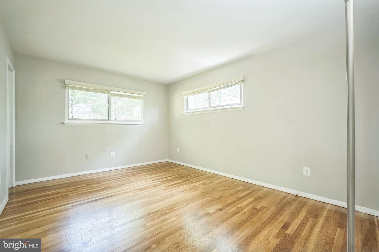 7826 GLENISTER DR, SPRINGFIELD, Virginia 22152, 4 Bedrooms Bedrooms, ,3 BathroomsBathrooms,Residential,For sale,7826 GLENISTER DR,VAFX2258620 MLS # VAFX2258620