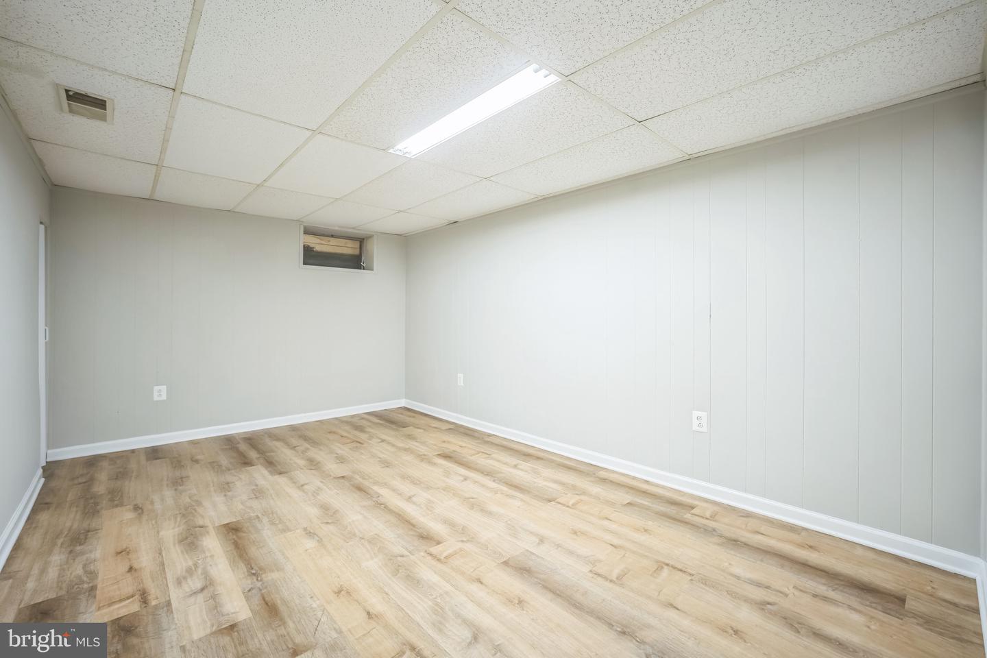 7826 GLENISTER DR, SPRINGFIELD, Virginia 22152, 4 Bedrooms Bedrooms, ,3 BathroomsBathrooms,Residential,For sale,7826 GLENISTER DR,VAFX2258620 MLS # VAFX2258620