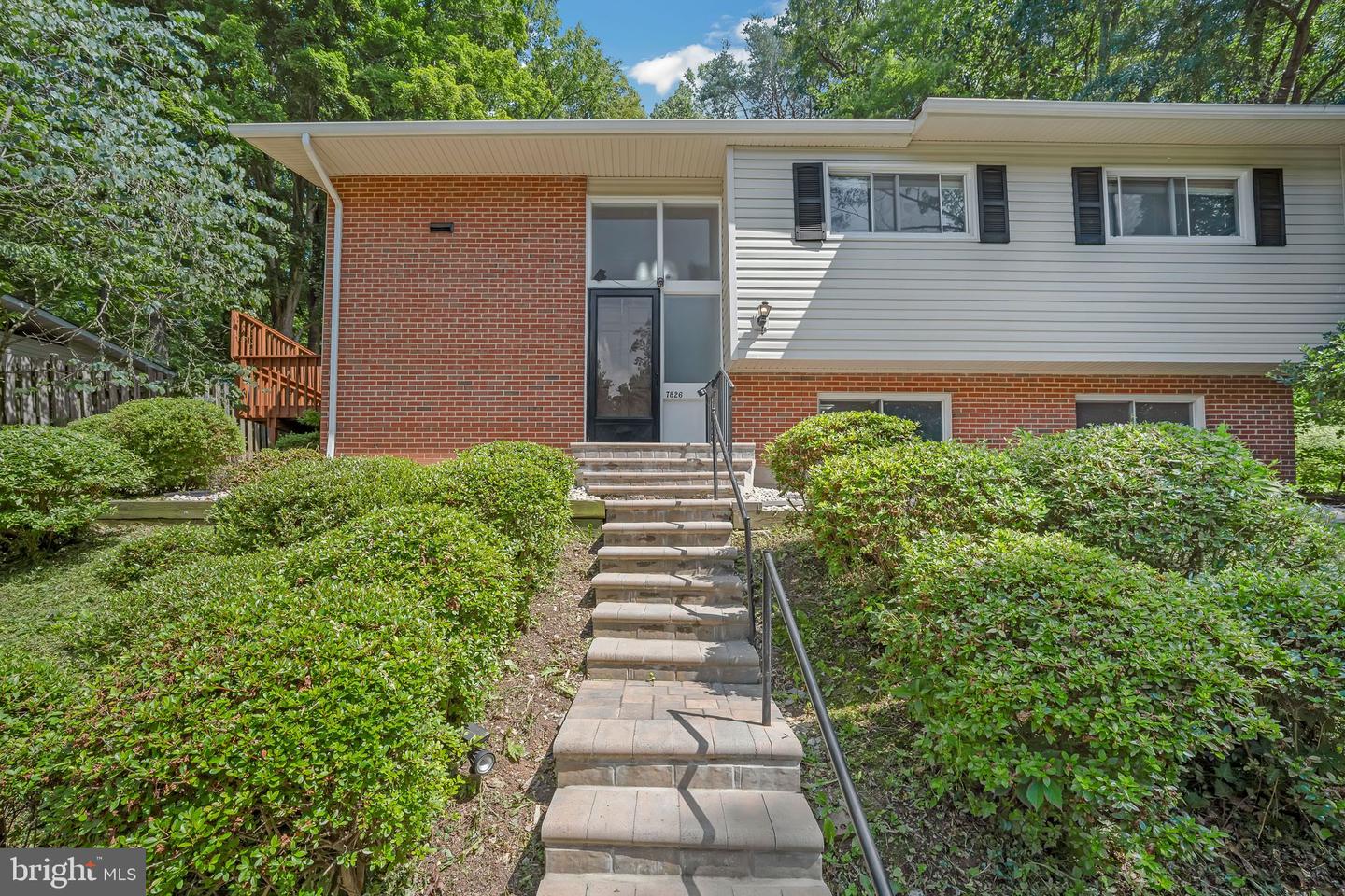 7826 GLENISTER DR, SPRINGFIELD, Virginia 22152, 4 Bedrooms Bedrooms, ,3 BathroomsBathrooms,Residential,For sale,7826 GLENISTER DR,VAFX2258620 MLS # VAFX2258620