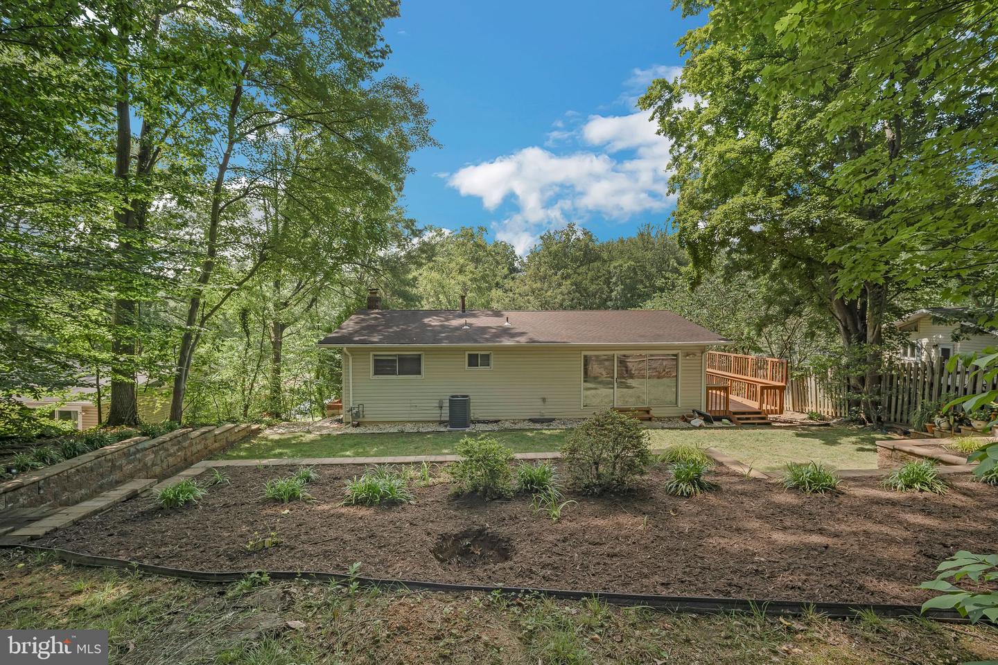 7826 GLENISTER DR, SPRINGFIELD, Virginia 22152, 4 Bedrooms Bedrooms, ,3 BathroomsBathrooms,Residential,For sale,7826 GLENISTER DR,VAFX2258620 MLS # VAFX2258620