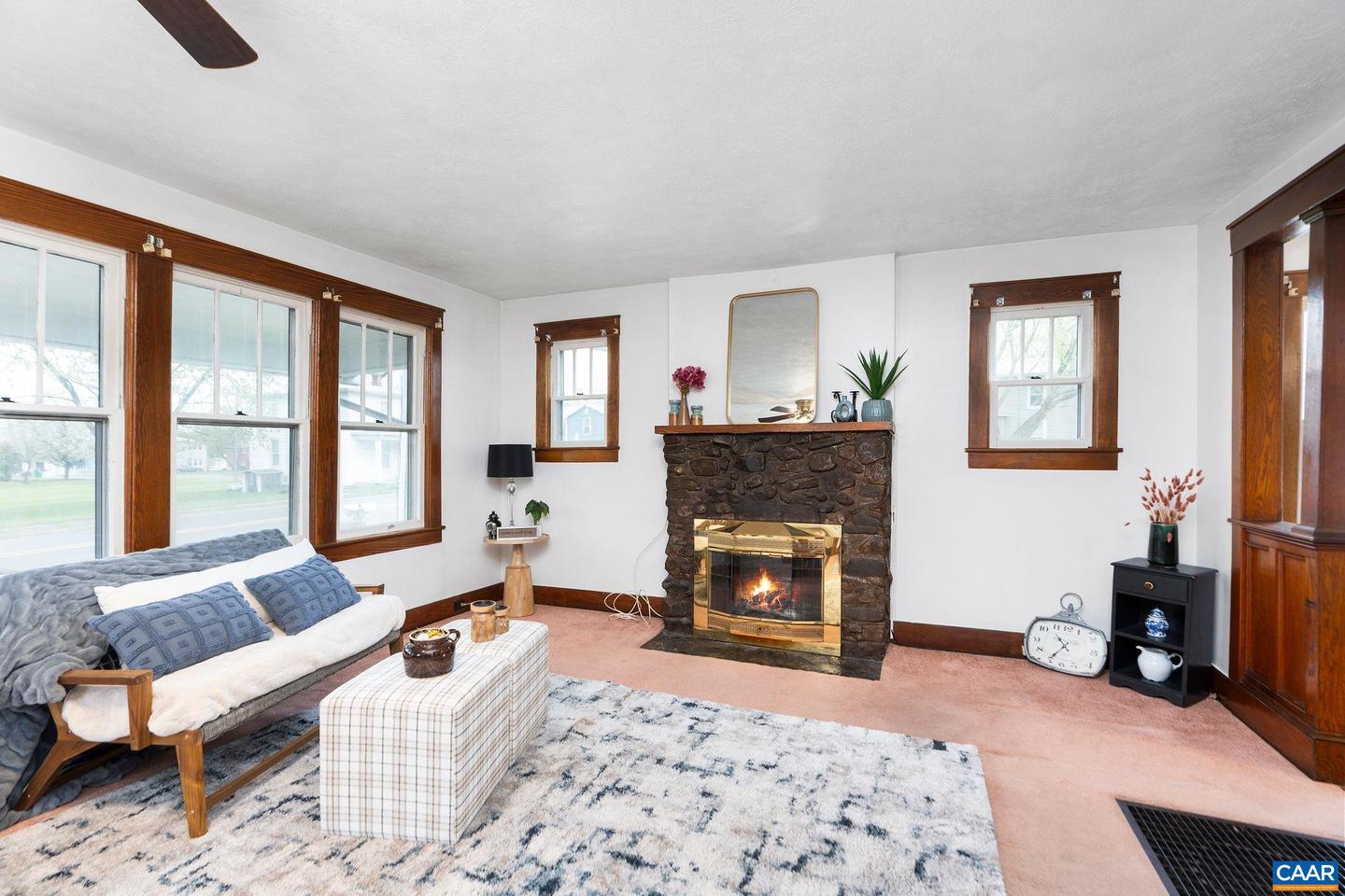208 E LEE ST, BROADWAY, Virginia 22815, 4 Bedrooms Bedrooms, ,2 BathroomsBathrooms,Residential,For sale,208 E LEE ST,667324 MLS # 667324