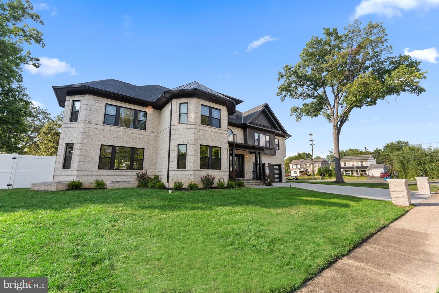 14700 CRANOKE ST, CENTREVILLE, Virginia 20120, 5 Bedrooms Bedrooms, ,7 BathroomsBathrooms,Residential,For sale,14700 CRANOKE ST,VAFX2258724 MLS # VAFX2258724