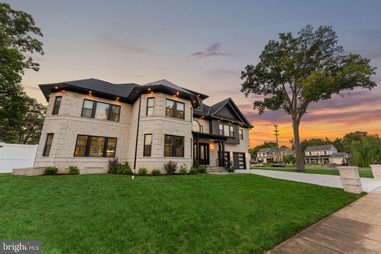 14700 CRANOKE ST, CENTREVILLE, Virginia 20120, 5 Bedrooms Bedrooms, ,7 BathroomsBathrooms,Residential,For sale,14700 CRANOKE ST,VAFX2258724 MLS # VAFX2258724