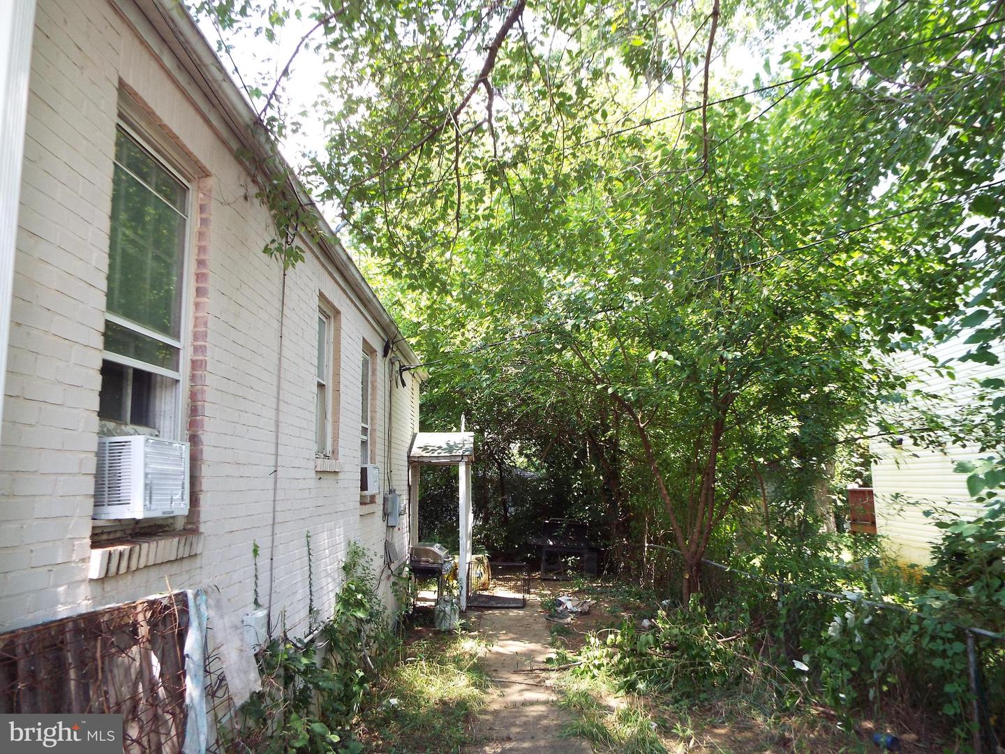 360 CLOUD ST, FRONT ROYAL, Virginia 22630, 4 Bedrooms Bedrooms, ,2 BathroomsBathrooms,Residential,For sale,360 CLOUD ST,VAWR2011866 MLS # VAWR2011866