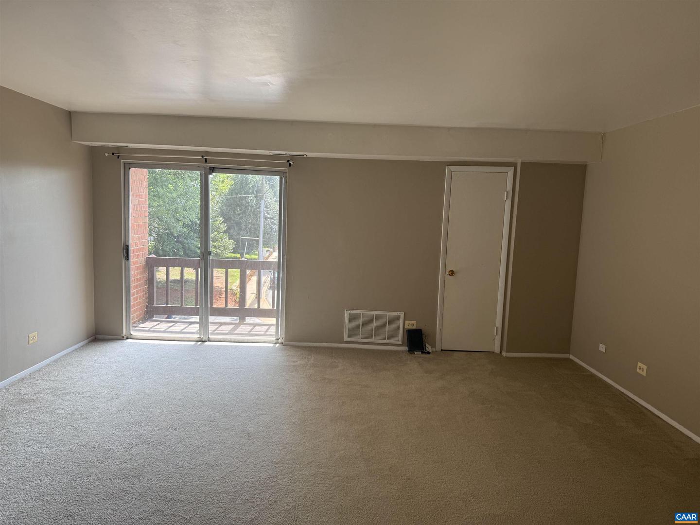 1215 WERTLAND ST #A42, CHARLOTTESVILLE, Virginia 22903, 2 Bedrooms Bedrooms, ,1 BathroomBathrooms,Residential,For sale,1215 WERTLAND ST #A42,667331 MLS # 667331