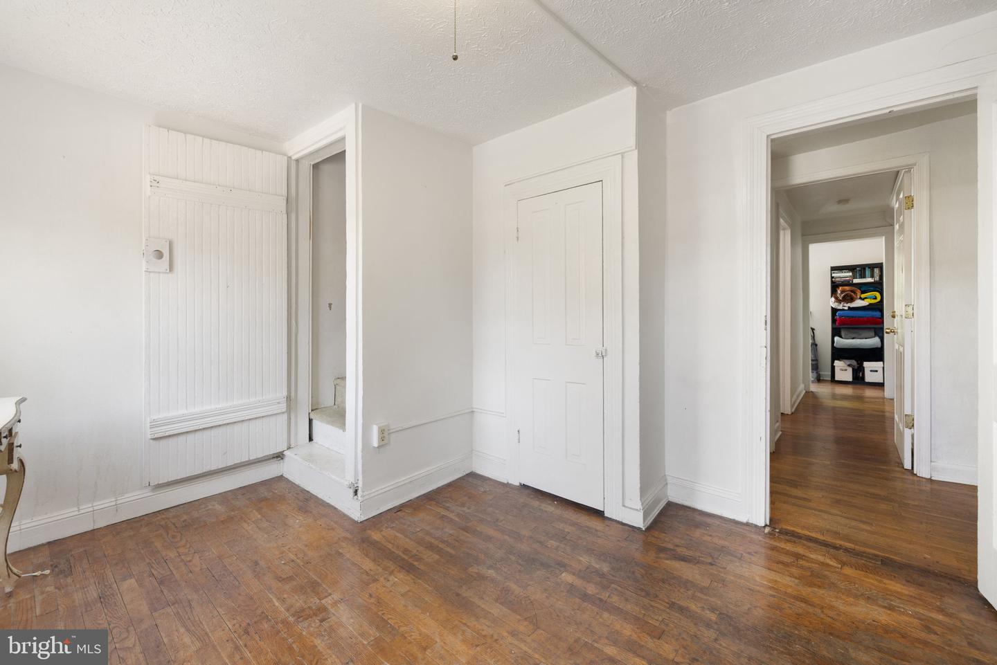 566 N LOUDOUN ST, WINCHESTER, Virginia 22601, 4 Bedrooms Bedrooms, ,2 BathroomsBathrooms,Residential,For sale,566 N LOUDOUN ST,VAWI2008812 MLS # VAWI2008812