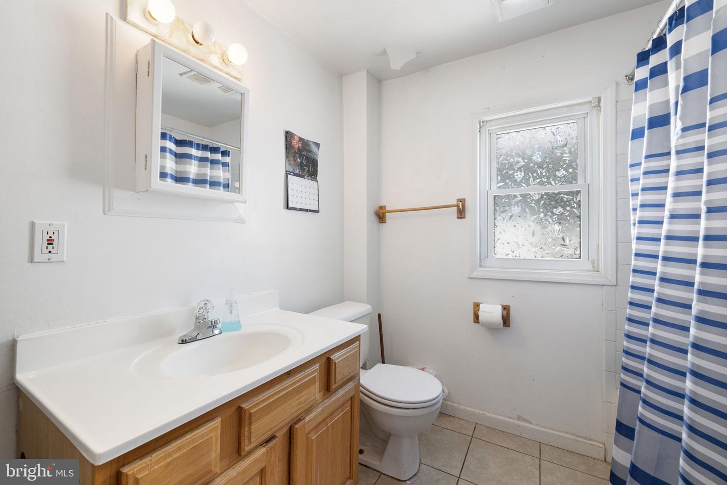 566 N LOUDOUN ST, WINCHESTER, Virginia 22601, 4 Bedrooms Bedrooms, ,2 BathroomsBathrooms,Residential,For sale,566 N LOUDOUN ST,VAWI2008812 MLS # VAWI2008812