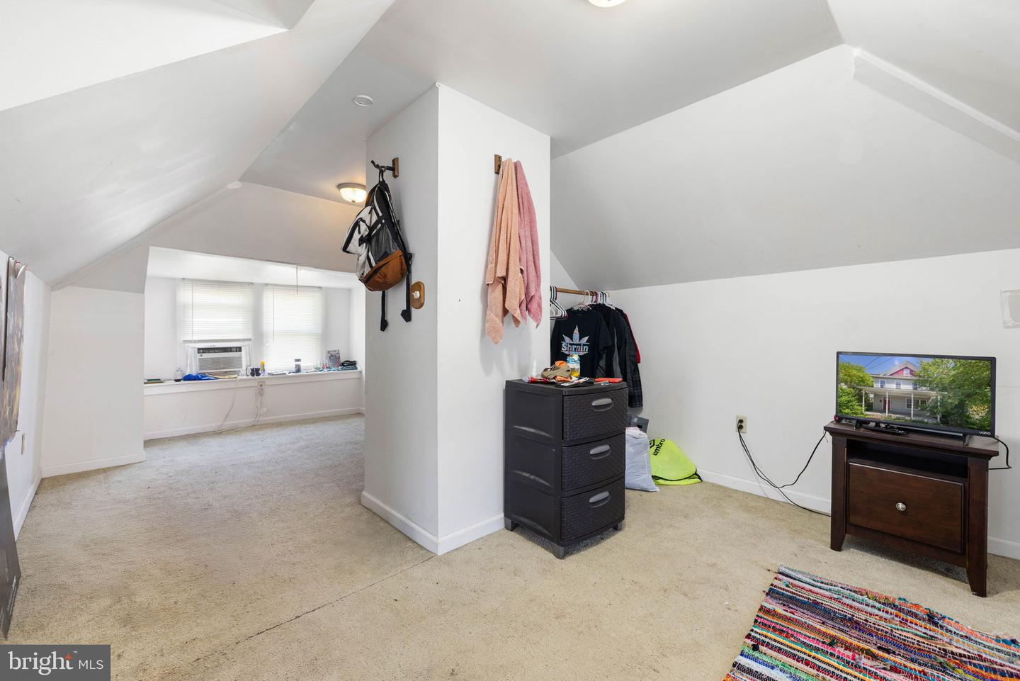 566 N LOUDOUN ST, WINCHESTER, Virginia 22601, 4 Bedrooms Bedrooms, ,2 BathroomsBathrooms,Residential,For sale,566 N LOUDOUN ST,VAWI2008812 MLS # VAWI2008812
