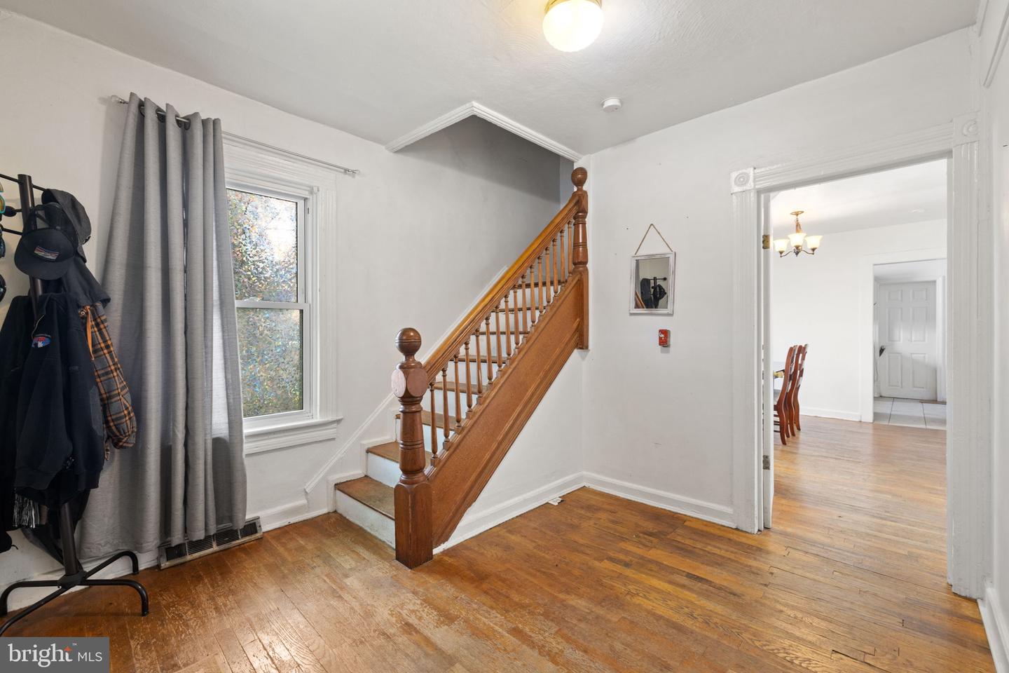566 N LOUDOUN ST, WINCHESTER, Virginia 22601, 4 Bedrooms Bedrooms, ,2 BathroomsBathrooms,Residential,For sale,566 N LOUDOUN ST,VAWI2008812 MLS # VAWI2008812