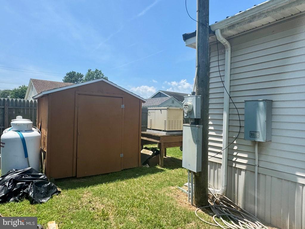 5122 SERENITY LN, CHINCOTEAGUE ISLAND, Virginia 23336, 2 Bedrooms Bedrooms, ,1 BathroomBathrooms,Residential,For sale,5122 SERENITY LN,VAAC2002118 MLS # VAAC2002118