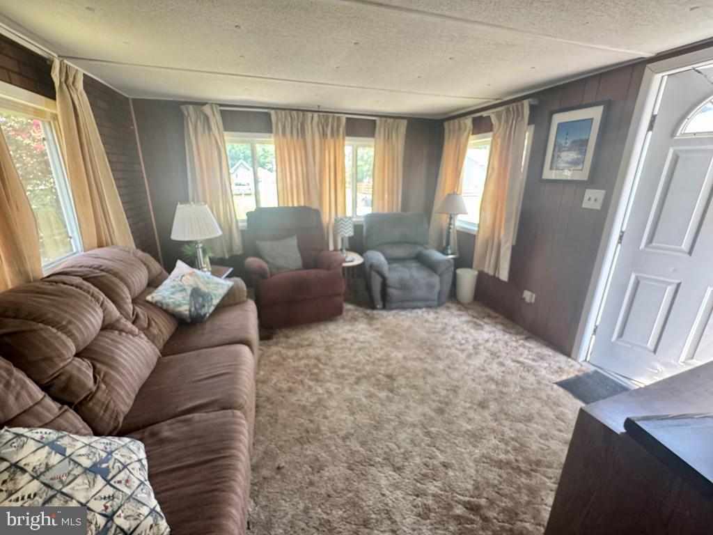 5122 SERENITY LN, CHINCOTEAGUE ISLAND, Virginia 23336, 2 Bedrooms Bedrooms, ,1 BathroomBathrooms,Residential,For sale,5122 SERENITY LN,VAAC2002118 MLS # VAAC2002118