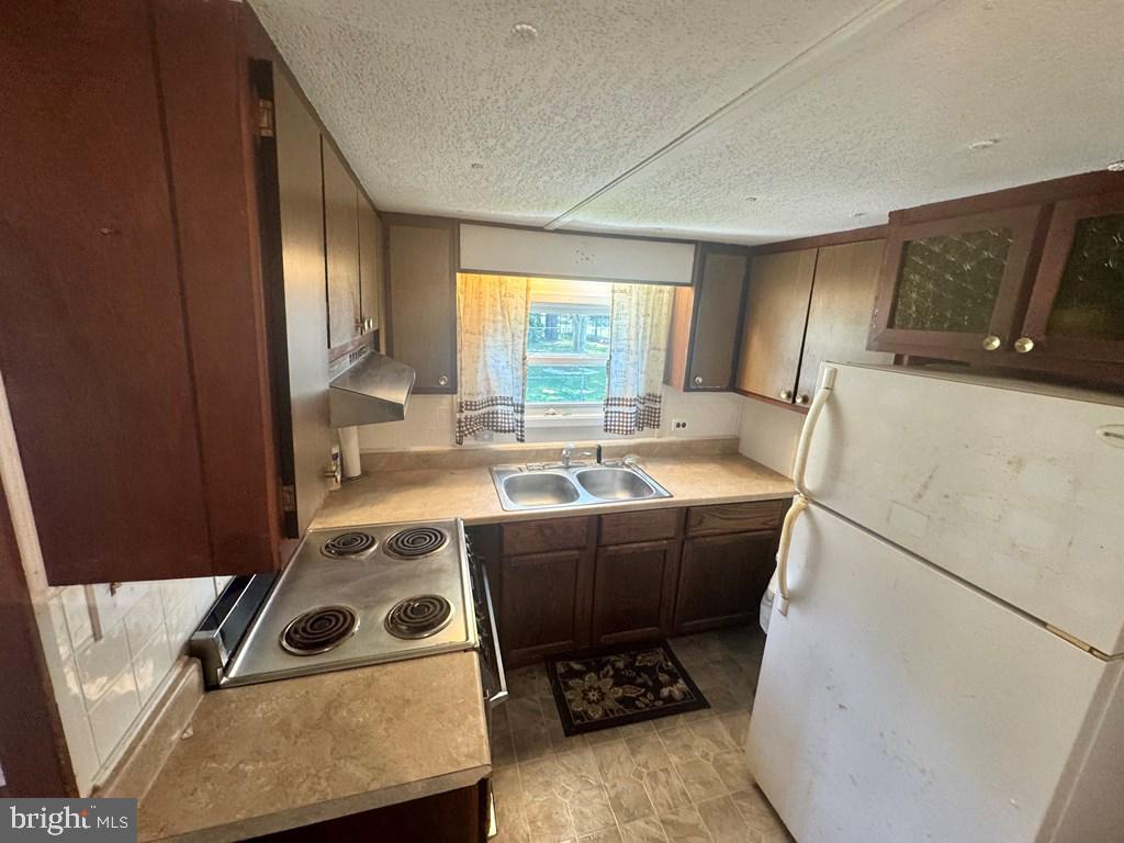5122 SERENITY LN, CHINCOTEAGUE ISLAND, Virginia 23336, 2 Bedrooms Bedrooms, ,1 BathroomBathrooms,Residential,For sale,5122 SERENITY LN,VAAC2002118 MLS # VAAC2002118