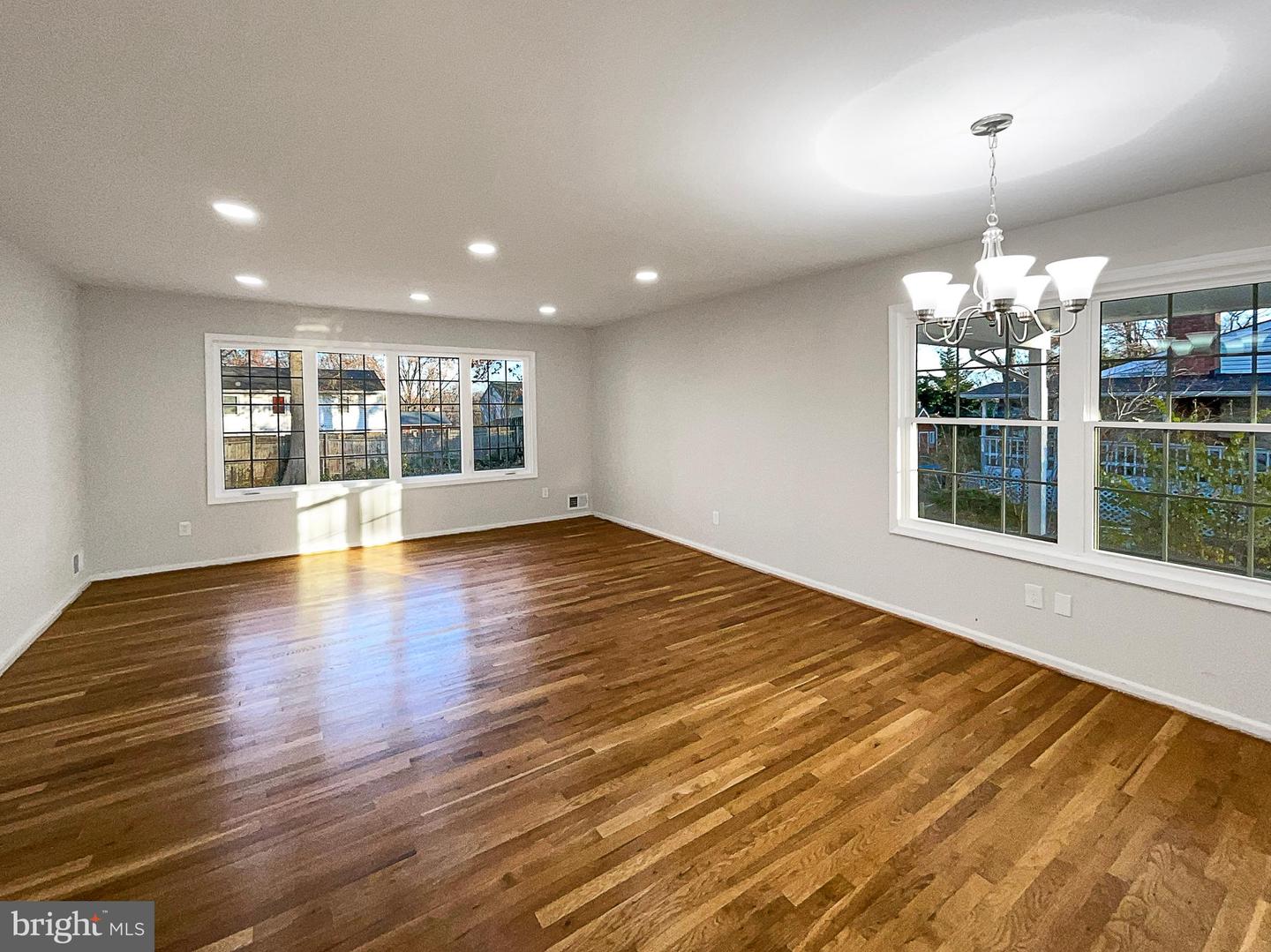 8413 WAGON WHEEL RD, ALEXANDRIA, Virginia 22309, 4 Bedrooms Bedrooms, ,3 BathroomsBathrooms,Residential,For sale,8413 WAGON WHEEL RD,VAFX2211988 MLS # VAFX2211988