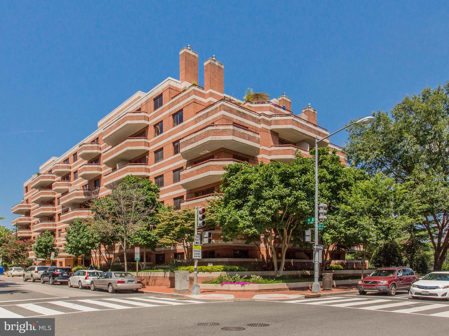 2301 N ST NW #201, WASHINGTON, District Of Columbia 20037, 2 Bedrooms Bedrooms, ,2 BathroomsBathrooms,Residential,For sale,2301 N ST NW #201,DCDC2170966 MLS # DCDC2170966