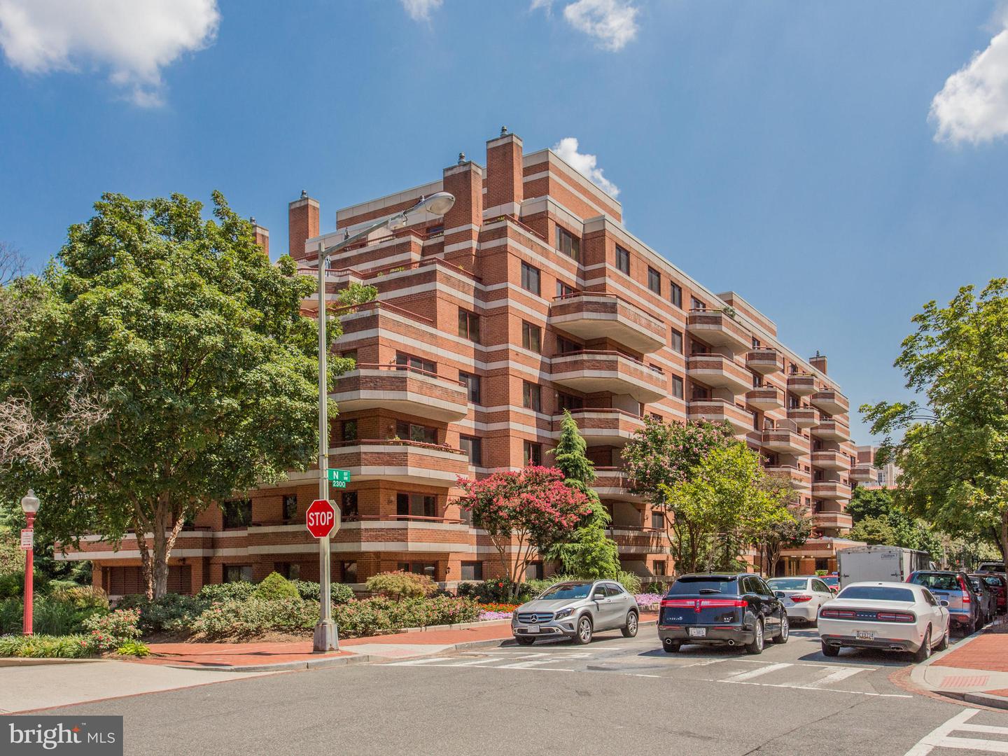 2301 N ST NW #201, WASHINGTON, District Of Columbia 20037, 2 Bedrooms Bedrooms, ,2 BathroomsBathrooms,Residential,For sale,2301 N ST NW #201,DCDC2170966 MLS # DCDC2170966