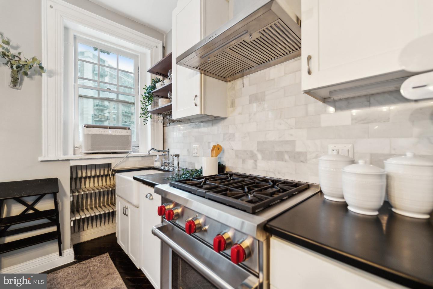 2039 NEW HAMPSHIRE AVE NW #210, WASHINGTON, District Of Columbia 20009, 2 Bedrooms Bedrooms, ,1 BathroomBathrooms,Residential,For sale,2039 NEW HAMPSHIRE AVE NW #210,DCDC2187694 MLS # DCDC2187694