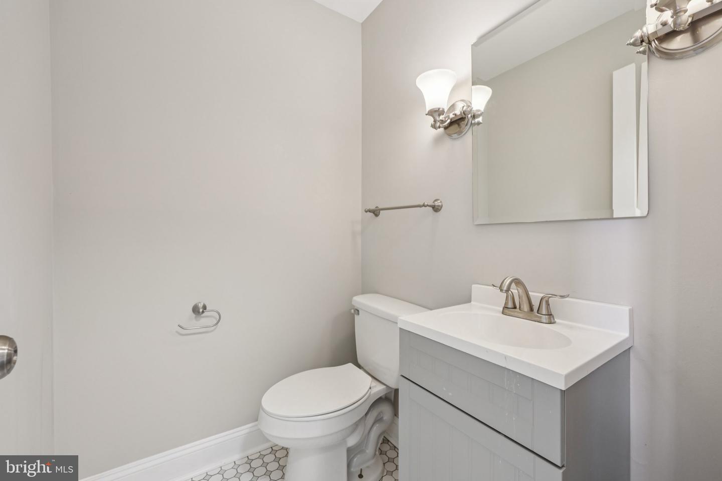 8126 TALL TIMBER DR, GAINESVILLE, Virginia 20155, 5 Bedrooms Bedrooms, ,3 BathroomsBathrooms,Residential,For sale,8126 TALL TIMBER DR,VAPW2089578 MLS # VAPW2089578