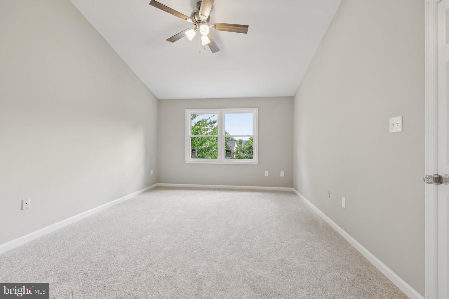 8126 TALL TIMBER DR, GAINESVILLE, Virginia 20155, 5 Bedrooms Bedrooms, ,3 BathroomsBathrooms,Residential,For sale,8126 TALL TIMBER DR,VAPW2089578 MLS # VAPW2089578