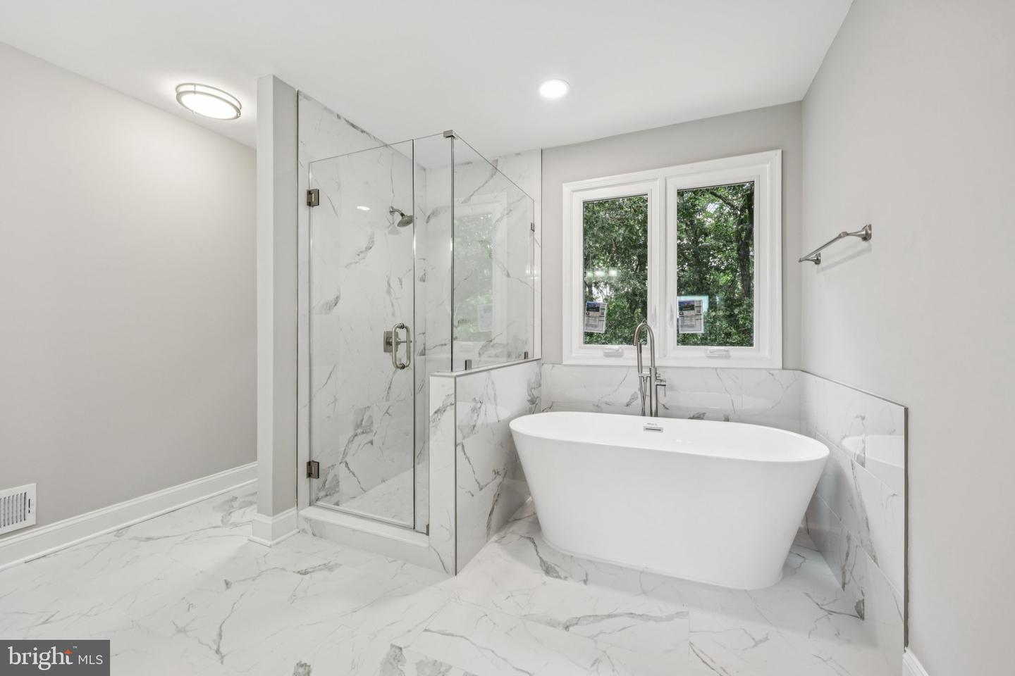 8126 TALL TIMBER DR, GAINESVILLE, Virginia 20155, 5 Bedrooms Bedrooms, ,3 BathroomsBathrooms,Residential,For sale,8126 TALL TIMBER DR,VAPW2089578 MLS # VAPW2089578