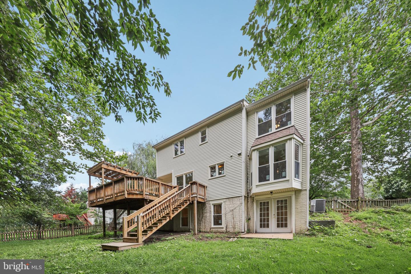 8126 TALL TIMBER DR, GAINESVILLE, Virginia 20155, 5 Bedrooms Bedrooms, ,3 BathroomsBathrooms,Residential,For sale,8126 TALL TIMBER DR,VAPW2089578 MLS # VAPW2089578