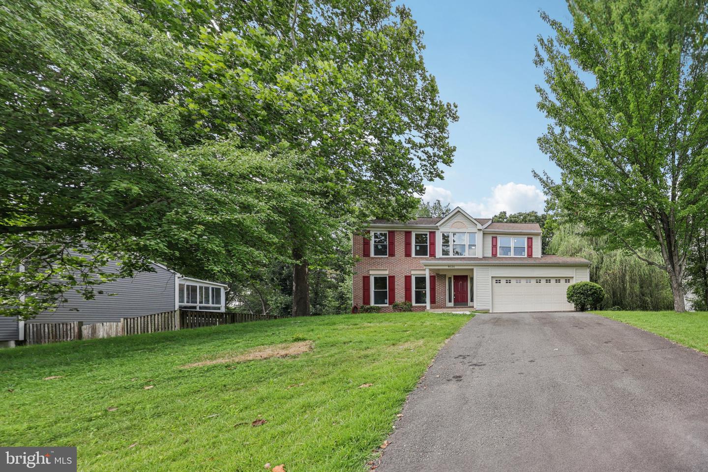 8126 TALL TIMBER DR, GAINESVILLE, Virginia 20155, 5 Bedrooms Bedrooms, ,3 BathroomsBathrooms,Residential,For sale,8126 TALL TIMBER DR,VAPW2089578 MLS # VAPW2089578