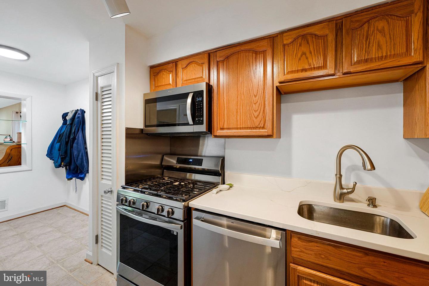 4503 FILLINGAME DR, CHANTILLY, Virginia 20151, 3 Bedrooms Bedrooms, ,2 BathroomsBathrooms,Residential,For sale,4503 FILLINGAME DR,VAFX2231542 MLS # VAFX2231542