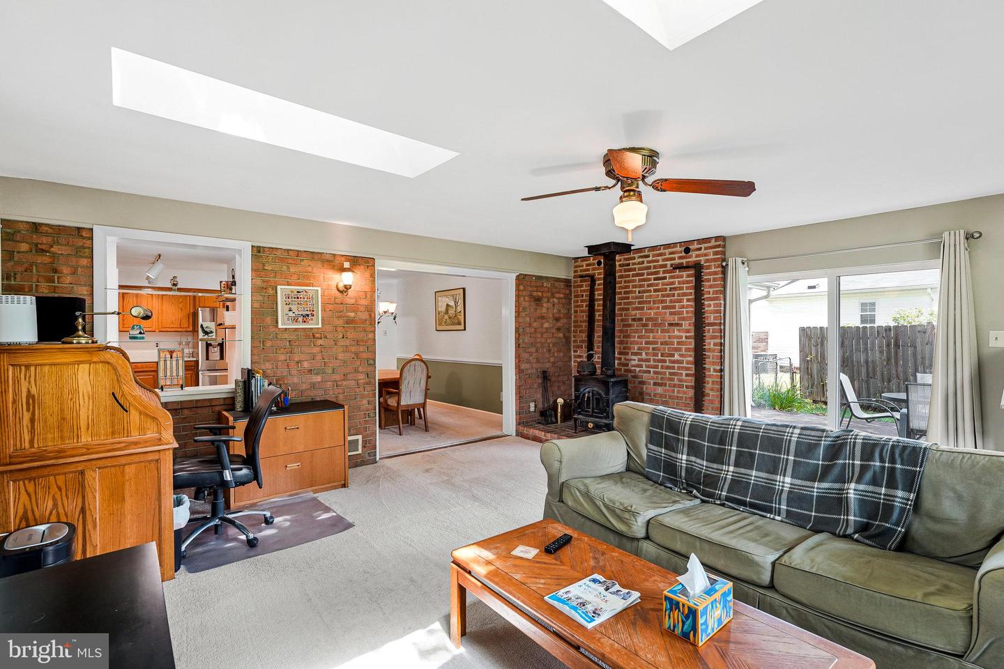 4503 FILLINGAME DR, CHANTILLY, Virginia 20151, 3 Bedrooms Bedrooms, ,2 BathroomsBathrooms,Residential,For sale,4503 FILLINGAME DR,VAFX2231542 MLS # VAFX2231542
