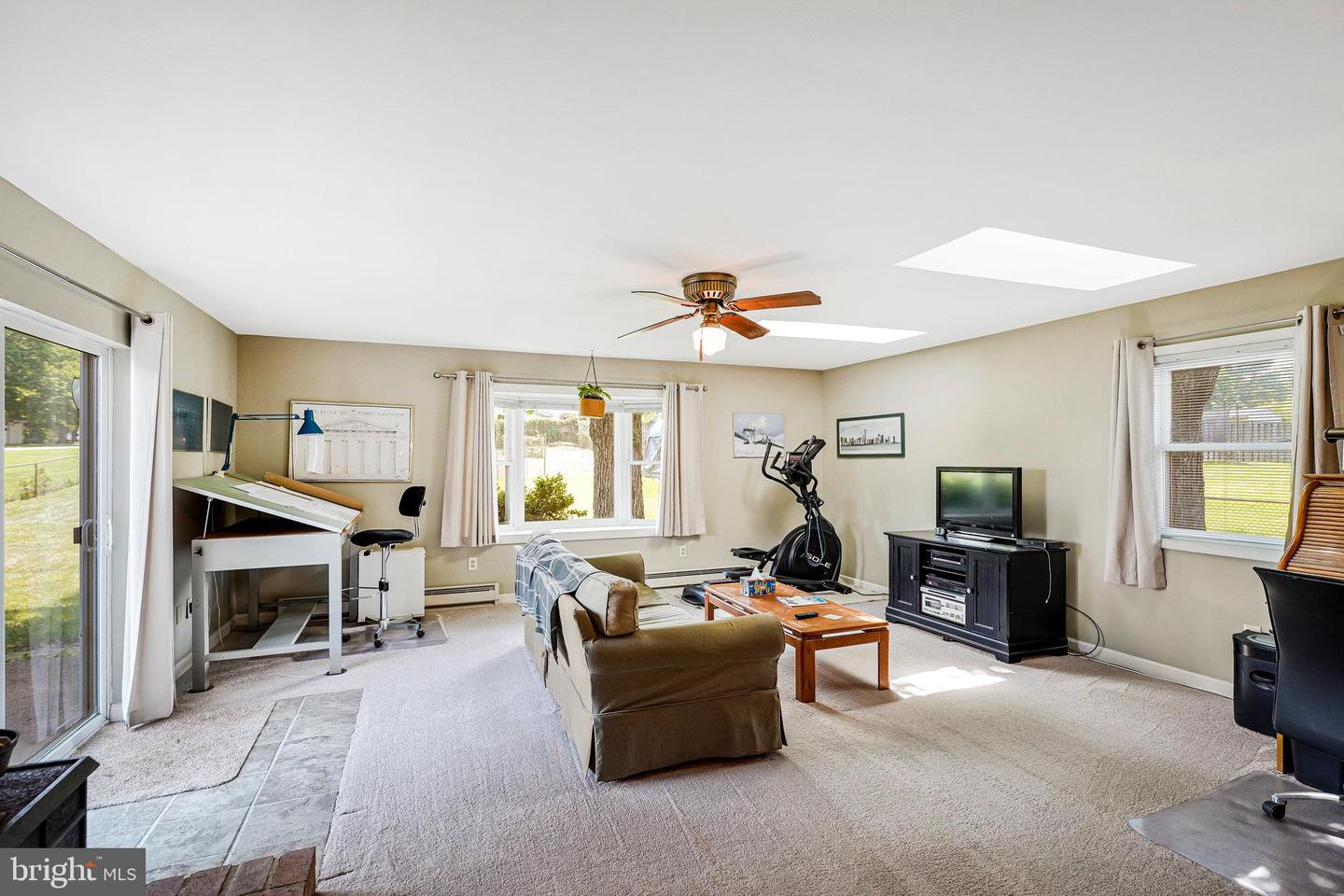 4503 FILLINGAME DR, CHANTILLY, Virginia 20151, 3 Bedrooms Bedrooms, ,2 BathroomsBathrooms,Residential,For sale,4503 FILLINGAME DR,VAFX2231542 MLS # VAFX2231542