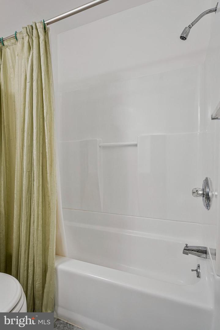 4503 FILLINGAME DR, CHANTILLY, Virginia 20151, 3 Bedrooms Bedrooms, ,2 BathroomsBathrooms,Residential,For sale,4503 FILLINGAME DR,VAFX2231542 MLS # VAFX2231542