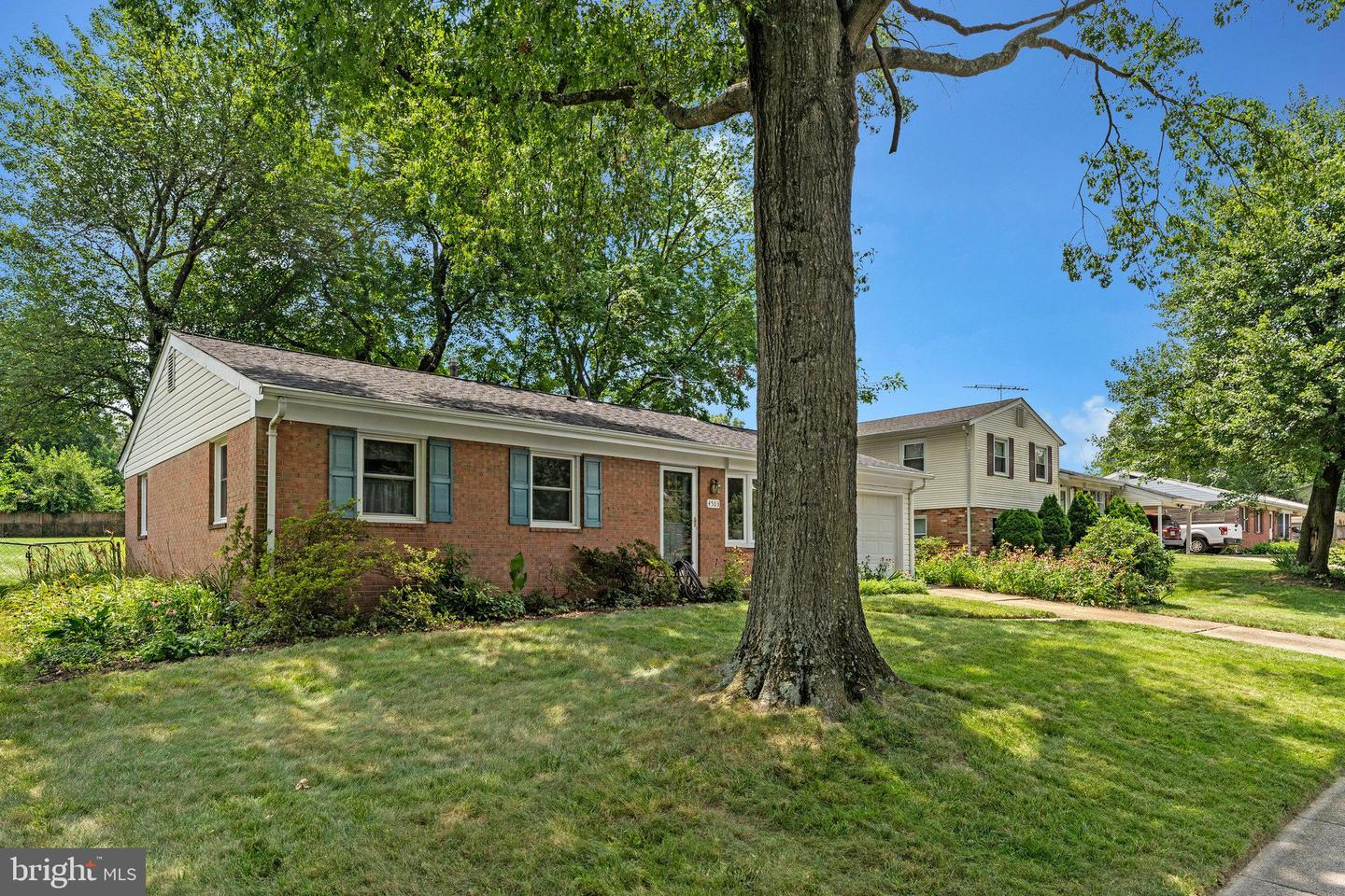 4503 FILLINGAME DR, CHANTILLY, Virginia 20151, 3 Bedrooms Bedrooms, ,2 BathroomsBathrooms,Residential,For sale,4503 FILLINGAME DR,VAFX2231542 MLS # VAFX2231542