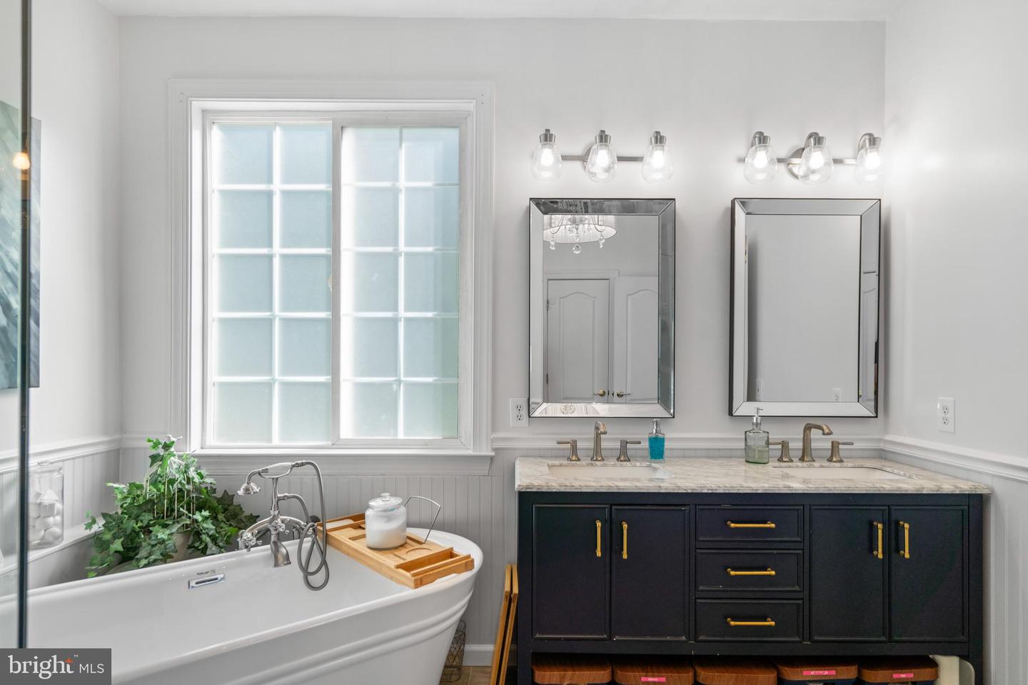 17006 BLACK OAK DR, BRANDY STATION, Virginia 22714, 6 Bedrooms Bedrooms, ,3 BathroomsBathrooms,Residential,For sale,17006 BLACK OAK DR,VACU2010522 MLS # VACU2010522