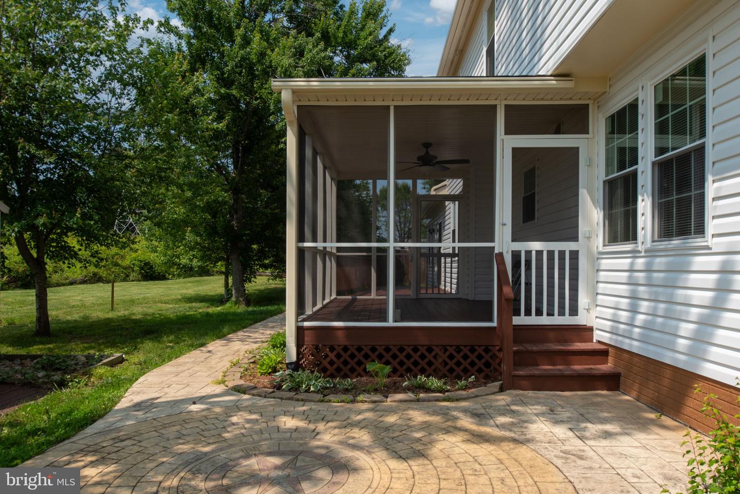 15720 BEAU RIDGE DR, WOODBRIDGE, Virginia 22193, 4 Bedrooms Bedrooms, ,2 BathroomsBathrooms,Residential,For sale,15720 BEAU RIDGE DR,VAPW2094734 MLS # VAPW2094734