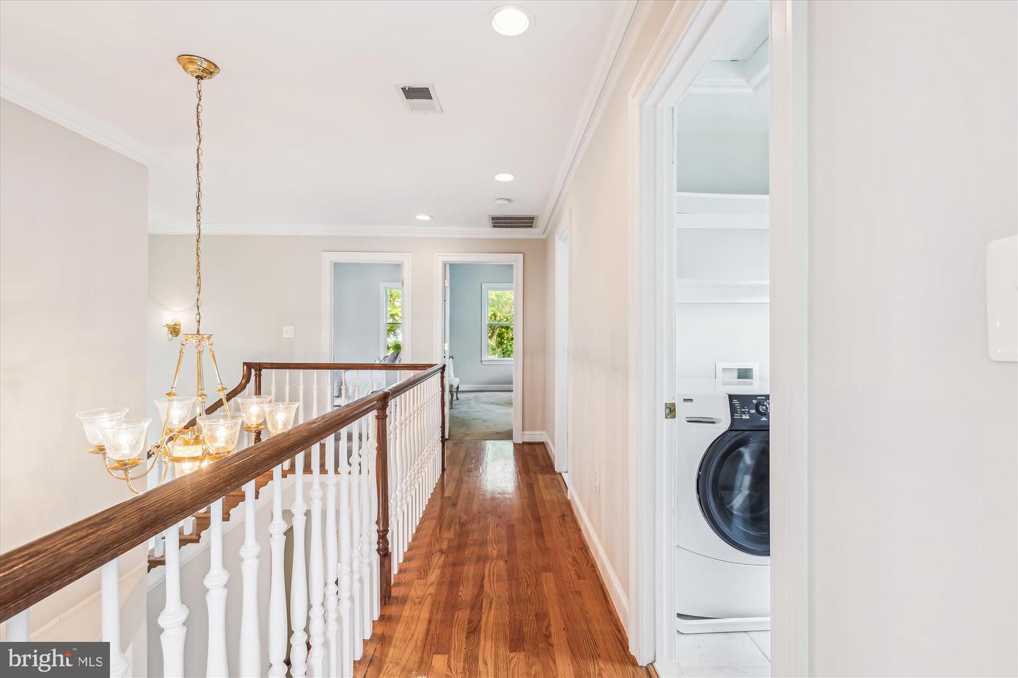 2227 N ALBEMARLE ST, ARLINGTON, Virginia 22207, 4 Bedrooms Bedrooms, ,3 BathroomsBathrooms,Residential,For sale,2227 N ALBEMARLE ST,VAAR2058136 MLS # VAAR2058136