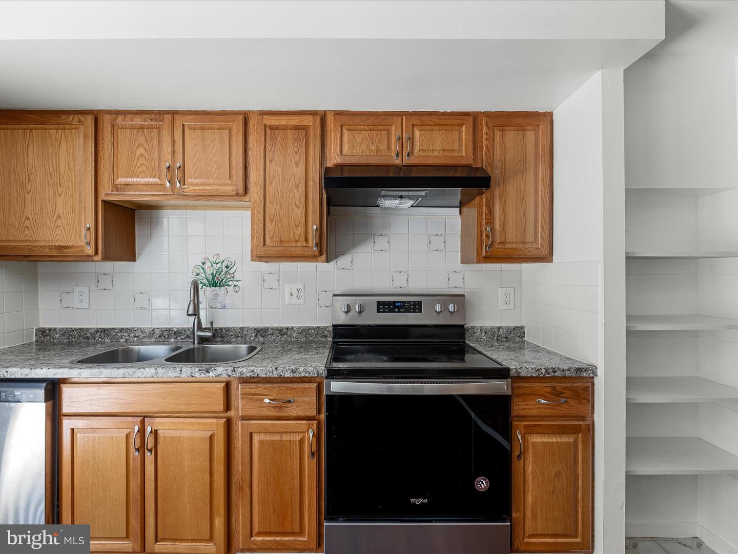 2231 SANIBEL DR, RESTON, Virginia 20191, 3 Bedrooms Bedrooms, ,2 BathroomsBathrooms,Residential,For sale,2231 SANIBEL DR,VAFX2245398 MLS # VAFX2245398