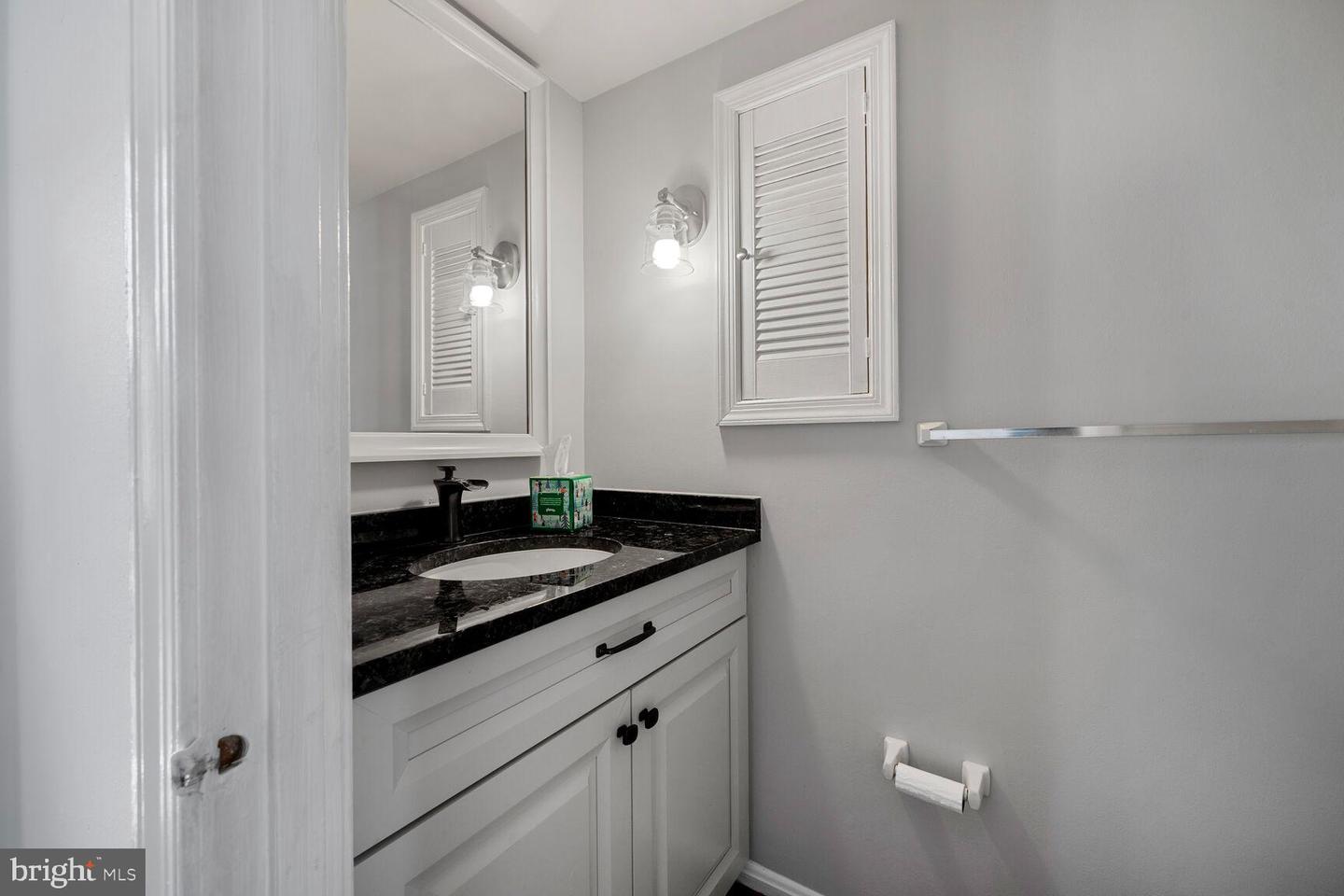 2100 LESLIE AVE, ALEXANDRIA, Virginia 22301, 3 Bedrooms Bedrooms, ,2 BathroomsBathrooms,Residential,For sale,2100 LESLIE AVE,VAAX2046218 MLS # VAAX2046218