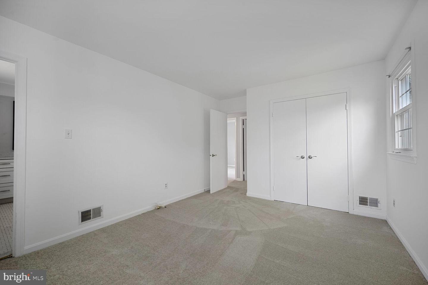 2100 LESLIE AVE, ALEXANDRIA, Virginia 22301, 3 Bedrooms Bedrooms, ,2 BathroomsBathrooms,Residential,For sale,2100 LESLIE AVE,VAAX2046218 MLS # VAAX2046218
