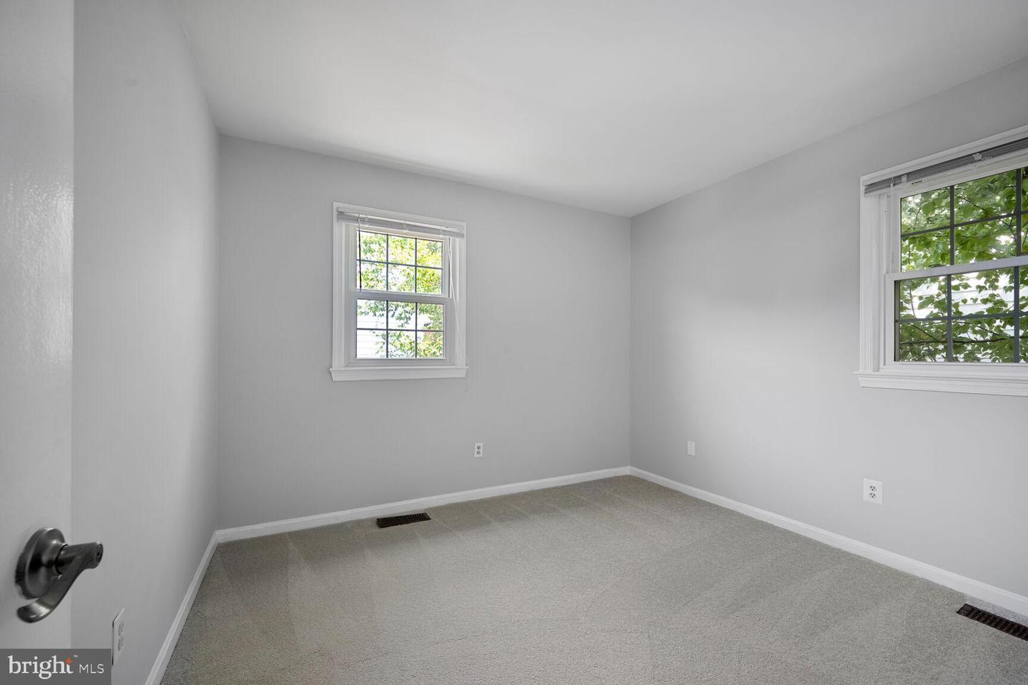 2100 LESLIE AVE, ALEXANDRIA, Virginia 22301, 3 Bedrooms Bedrooms, ,2 BathroomsBathrooms,Residential,For sale,2100 LESLIE AVE,VAAX2046218 MLS # VAAX2046218