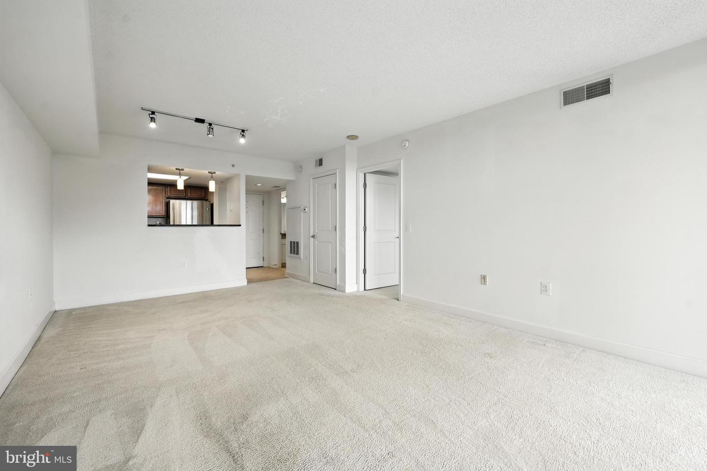 11800 SUNSET HILLS RD #818, RESTON, Virginia 20190, 1 Bedroom Bedrooms, ,1 BathroomBathrooms,Residential,For sale,11800 SUNSET HILLS RD #818,VAFX2248180 MLS # VAFX2248180