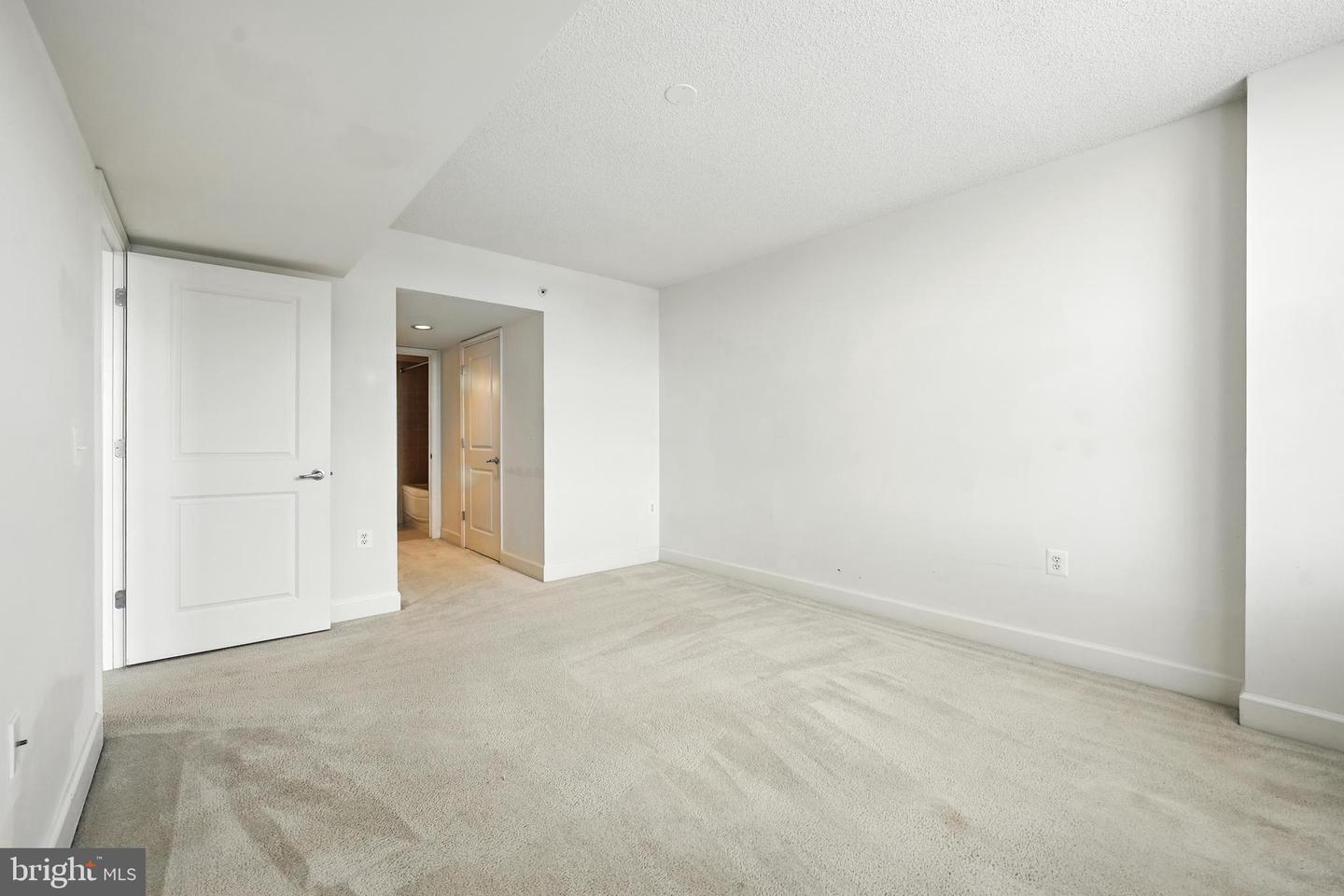 11800 SUNSET HILLS RD #818, RESTON, Virginia 20190, 1 Bedroom Bedrooms, ,1 BathroomBathrooms,Residential,For sale,11800 SUNSET HILLS RD #818,VAFX2248180 MLS # VAFX2248180