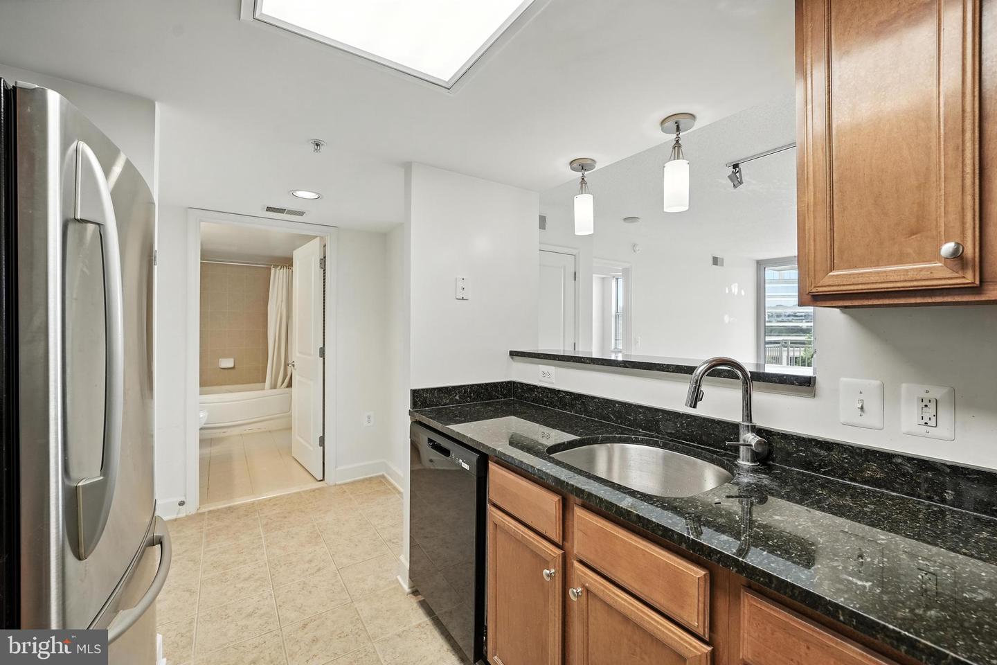 11800 SUNSET HILLS RD #818, RESTON, Virginia 20190, 1 Bedroom Bedrooms, ,1 BathroomBathrooms,Residential,For sale,11800 SUNSET HILLS RD #818,VAFX2248180 MLS # VAFX2248180
