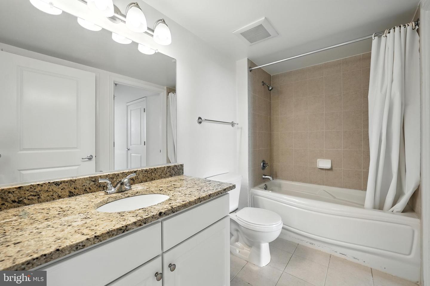 11800 SUNSET HILLS RD #818, RESTON, Virginia 20190, 1 Bedroom Bedrooms, ,1 BathroomBathrooms,Residential,For sale,11800 SUNSET HILLS RD #818,VAFX2248180 MLS # VAFX2248180
